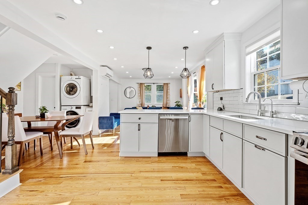 2 Rolfe Ave Property Photo 12