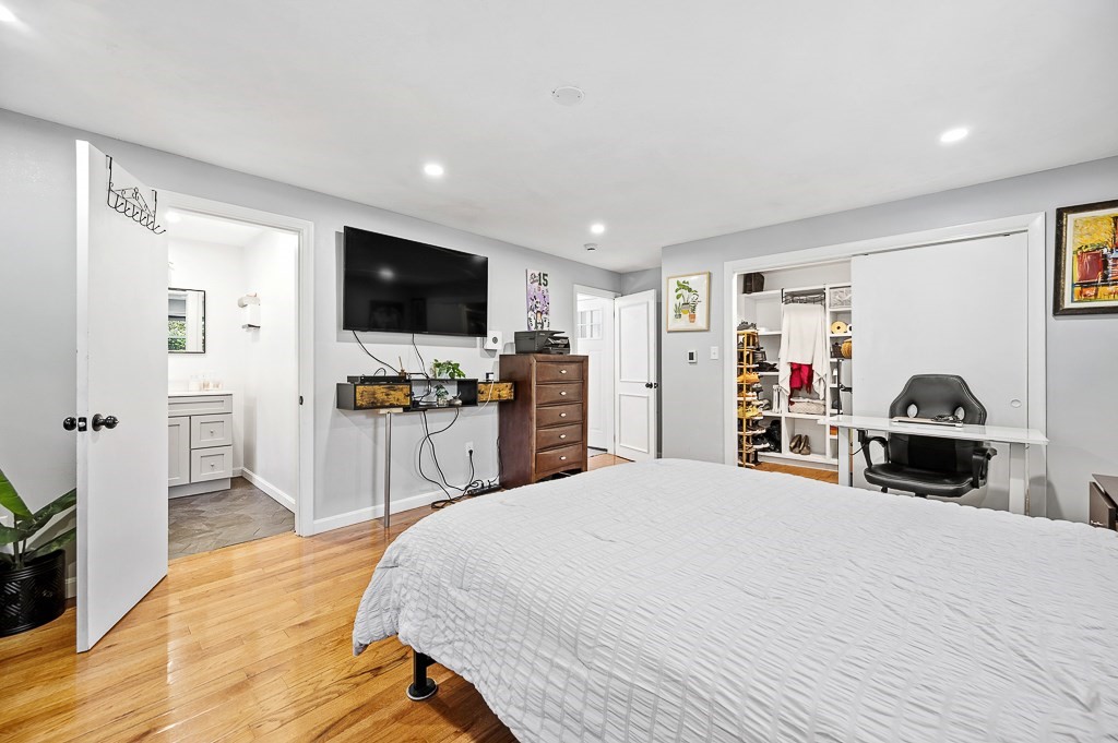 2 Rolfe Ave Property Photo 15