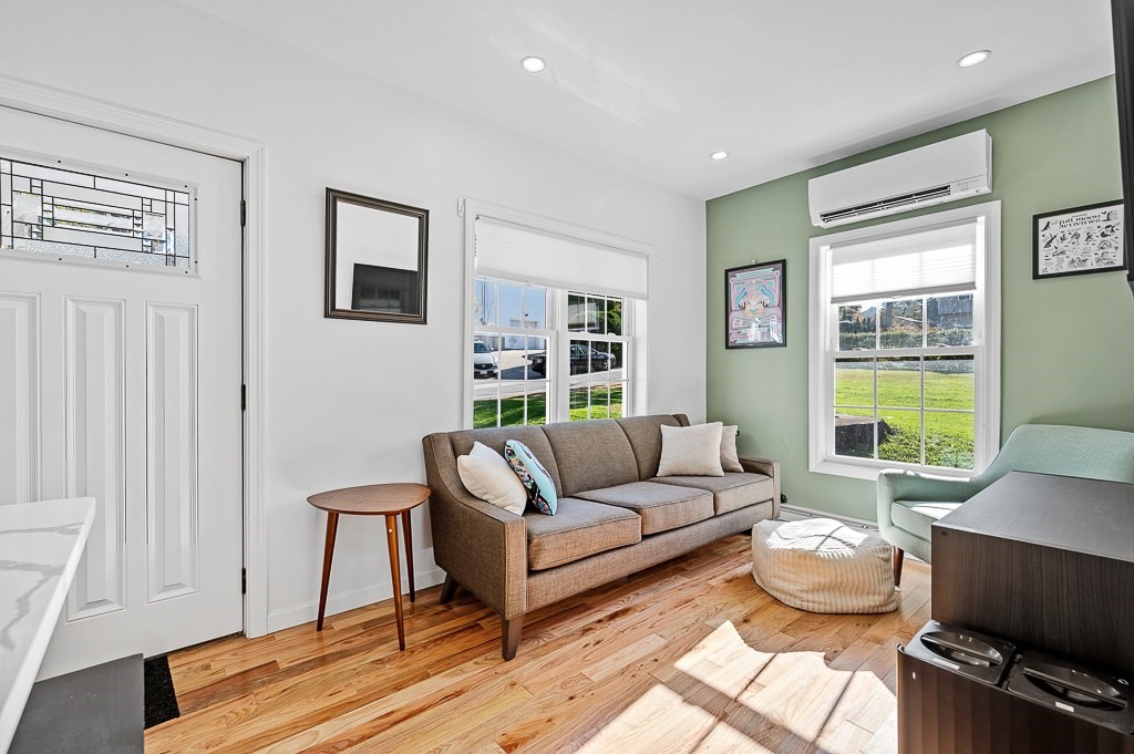 2 Rolfe Ave Property Photo 35
