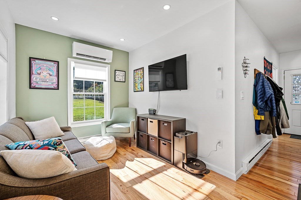 2 Rolfe Ave Property Photo 37