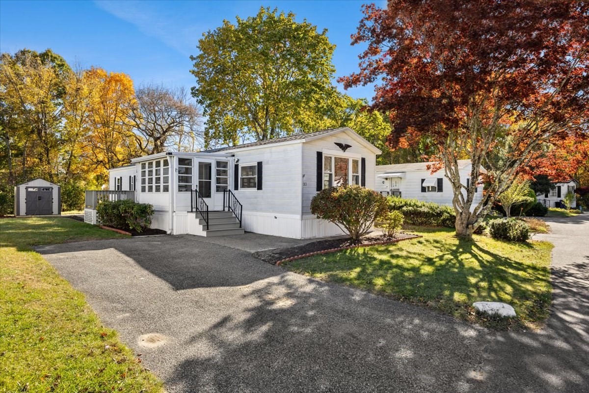 33 Thayer Property Photo 1