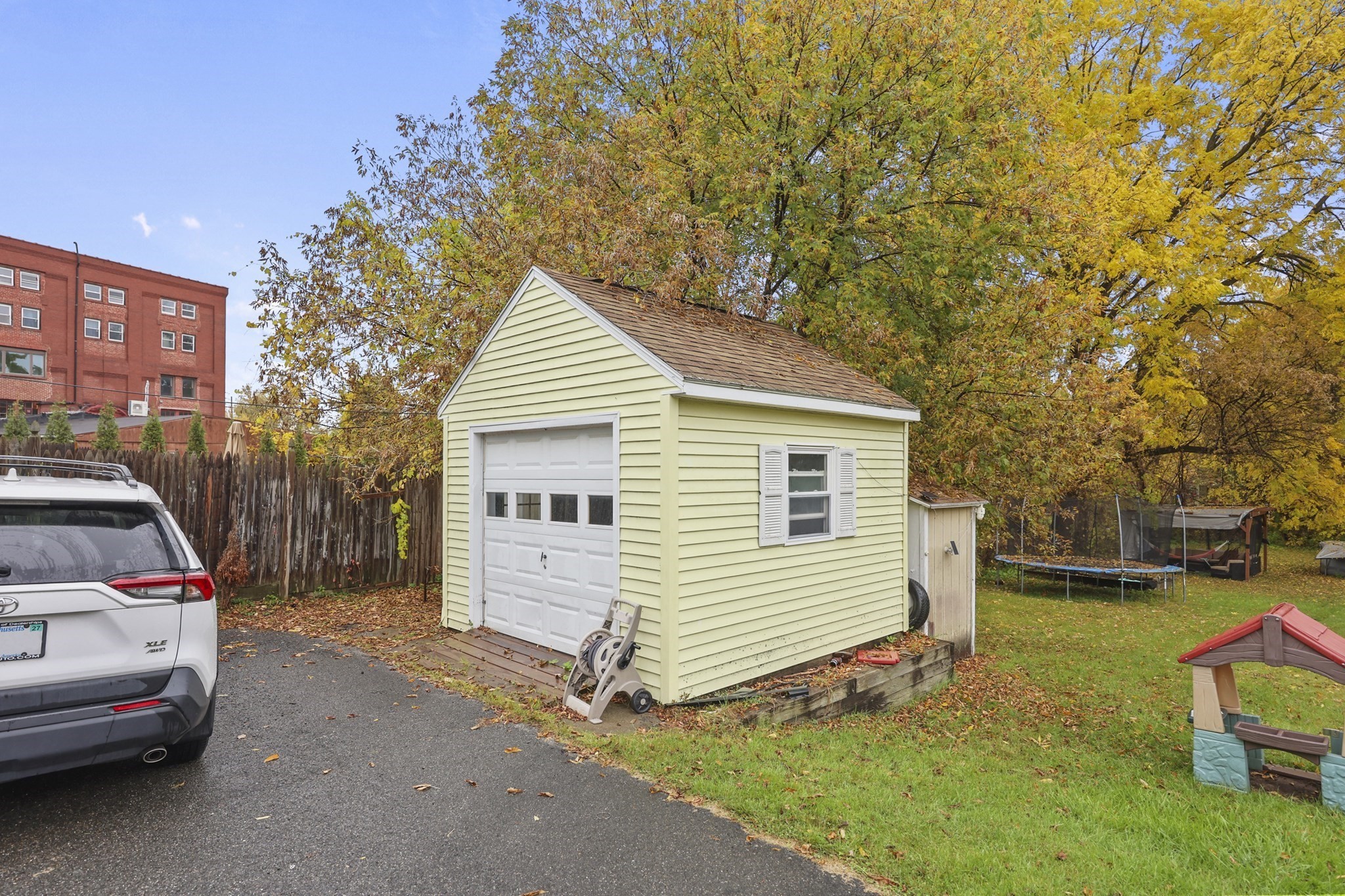 9-11 Fasce Pl Property Photo 31