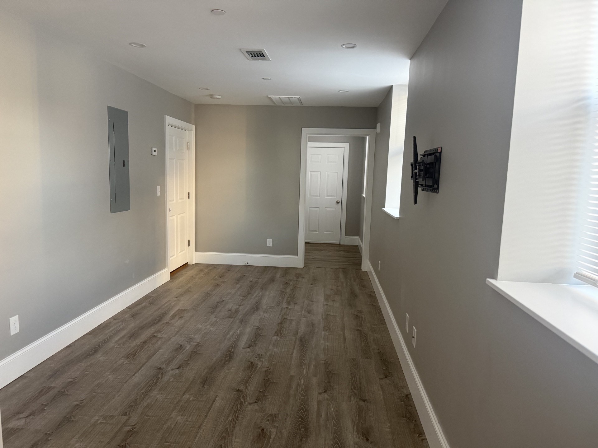 59 North Avenue # 2 Property Photo 6