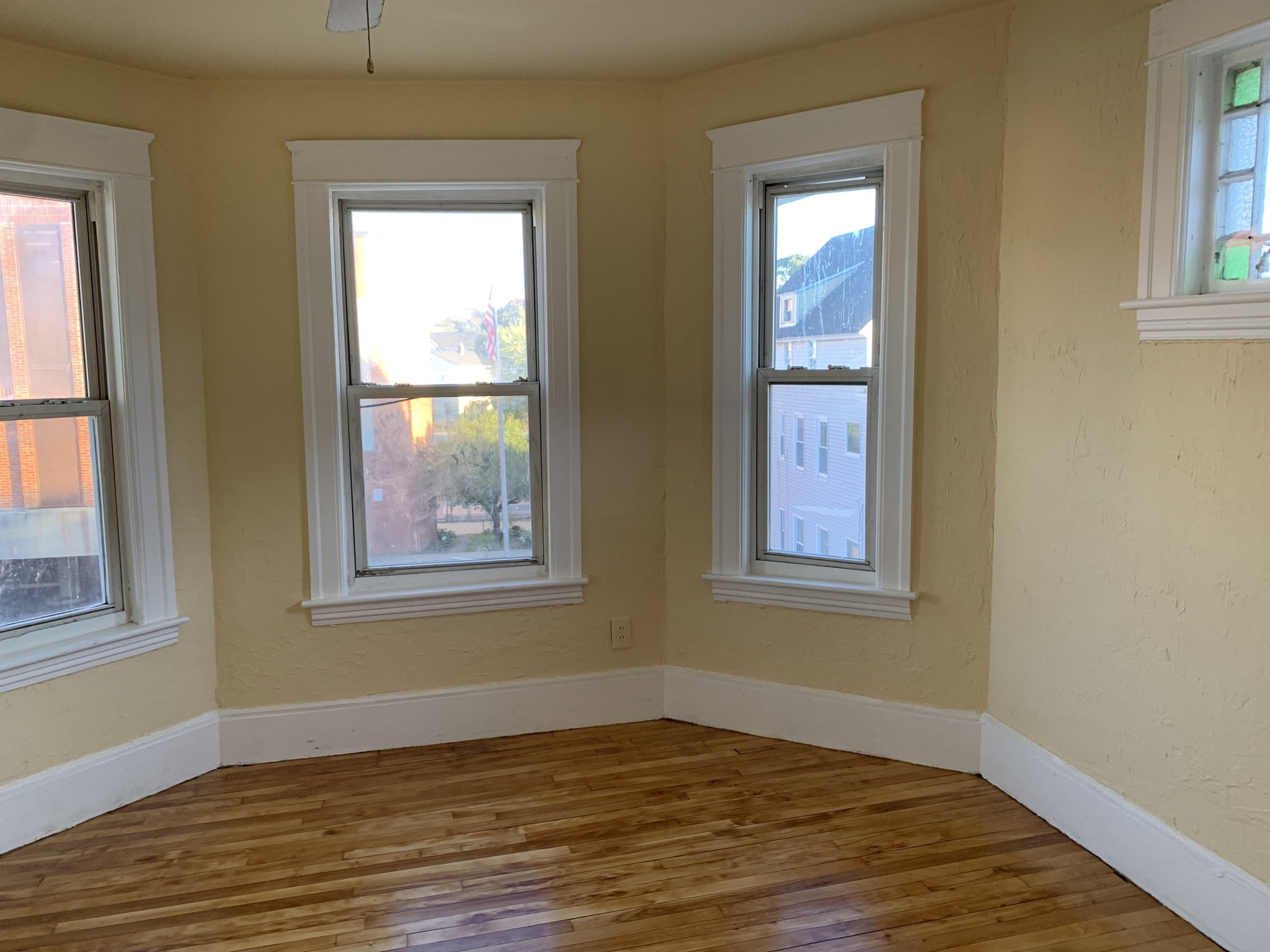 130 Canterbury St Property Photo 10