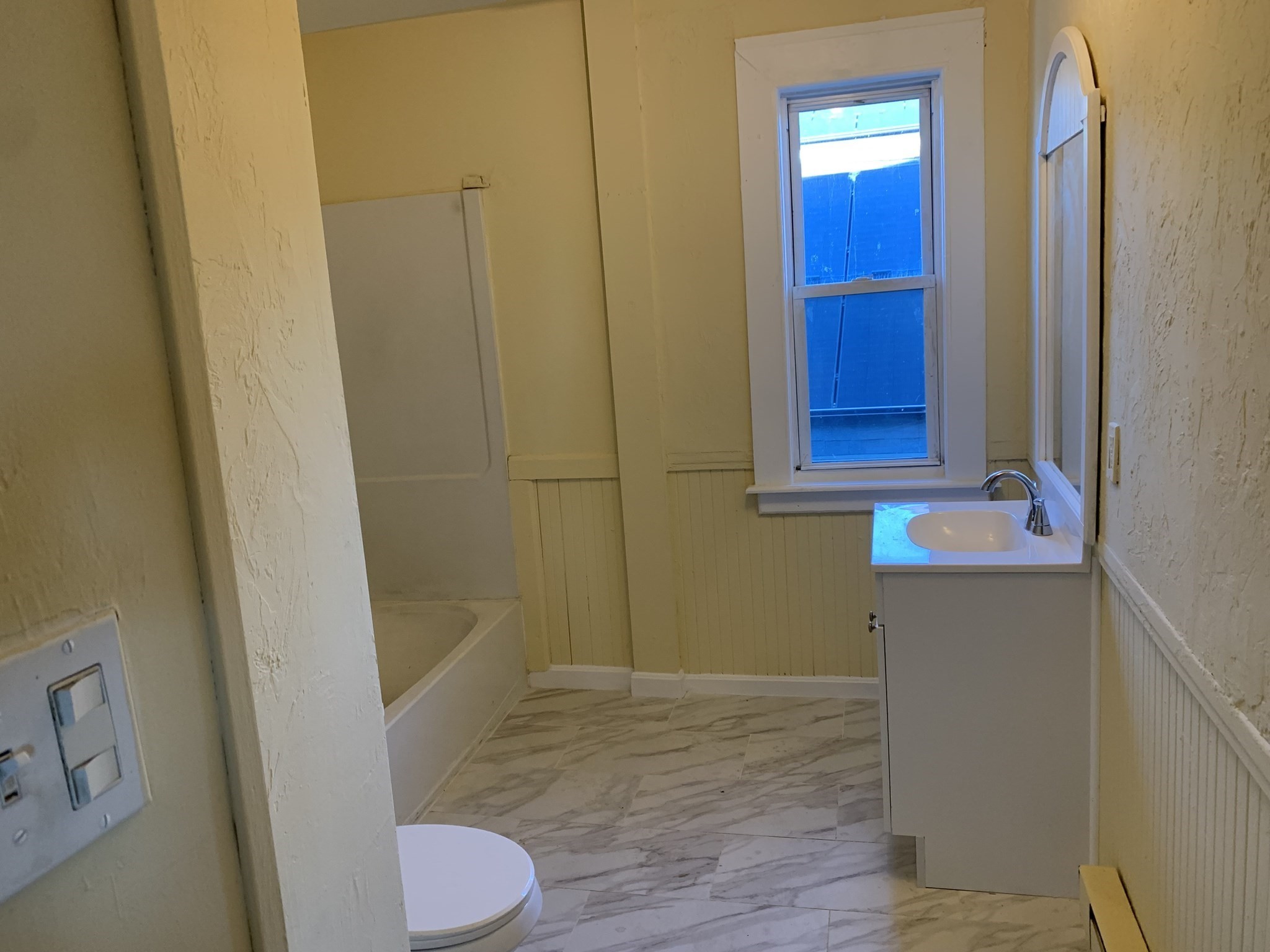 130 Canterbury St Property Photo 11
