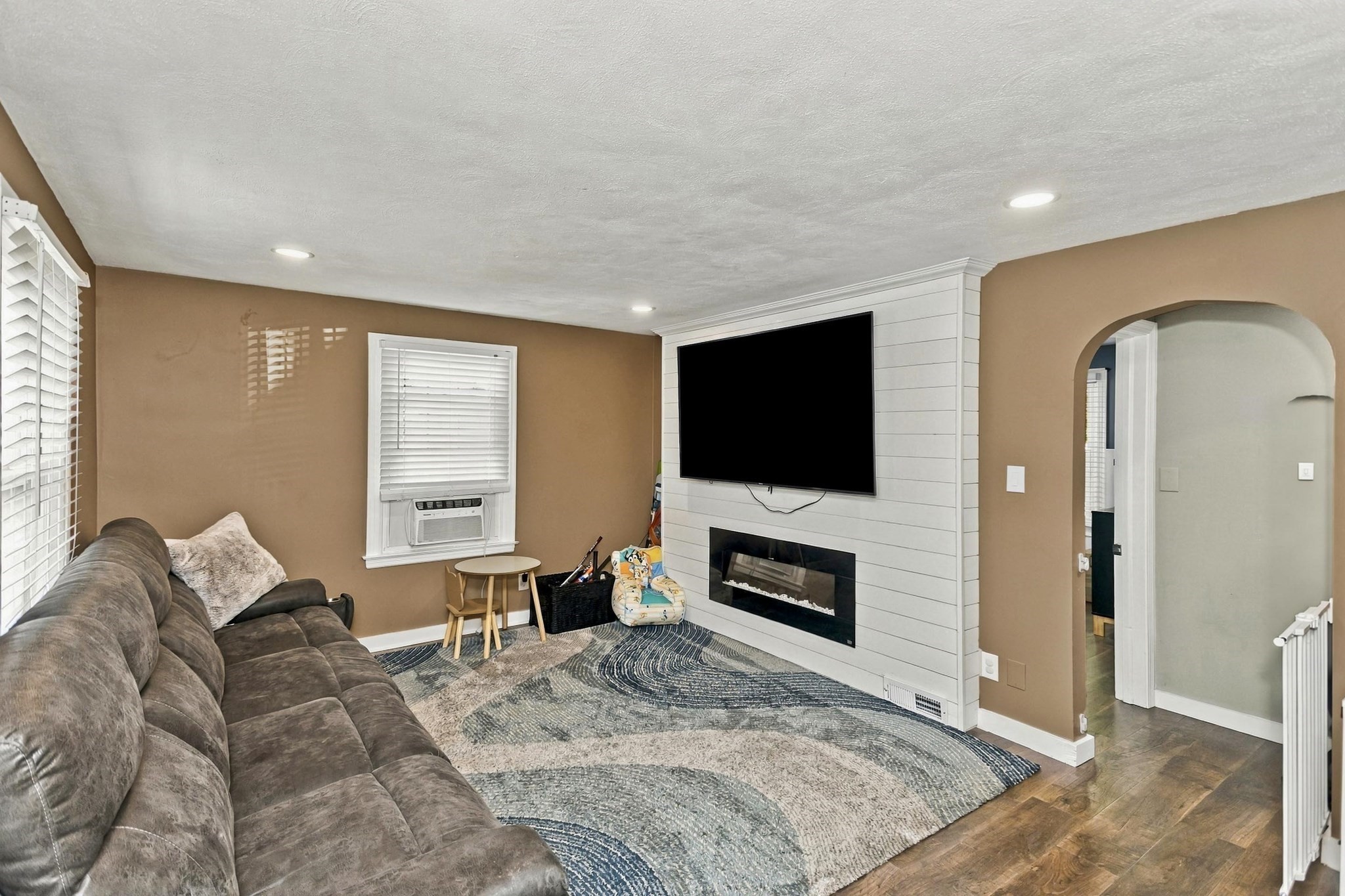 465 E Mountain Rd Property Photo 20
