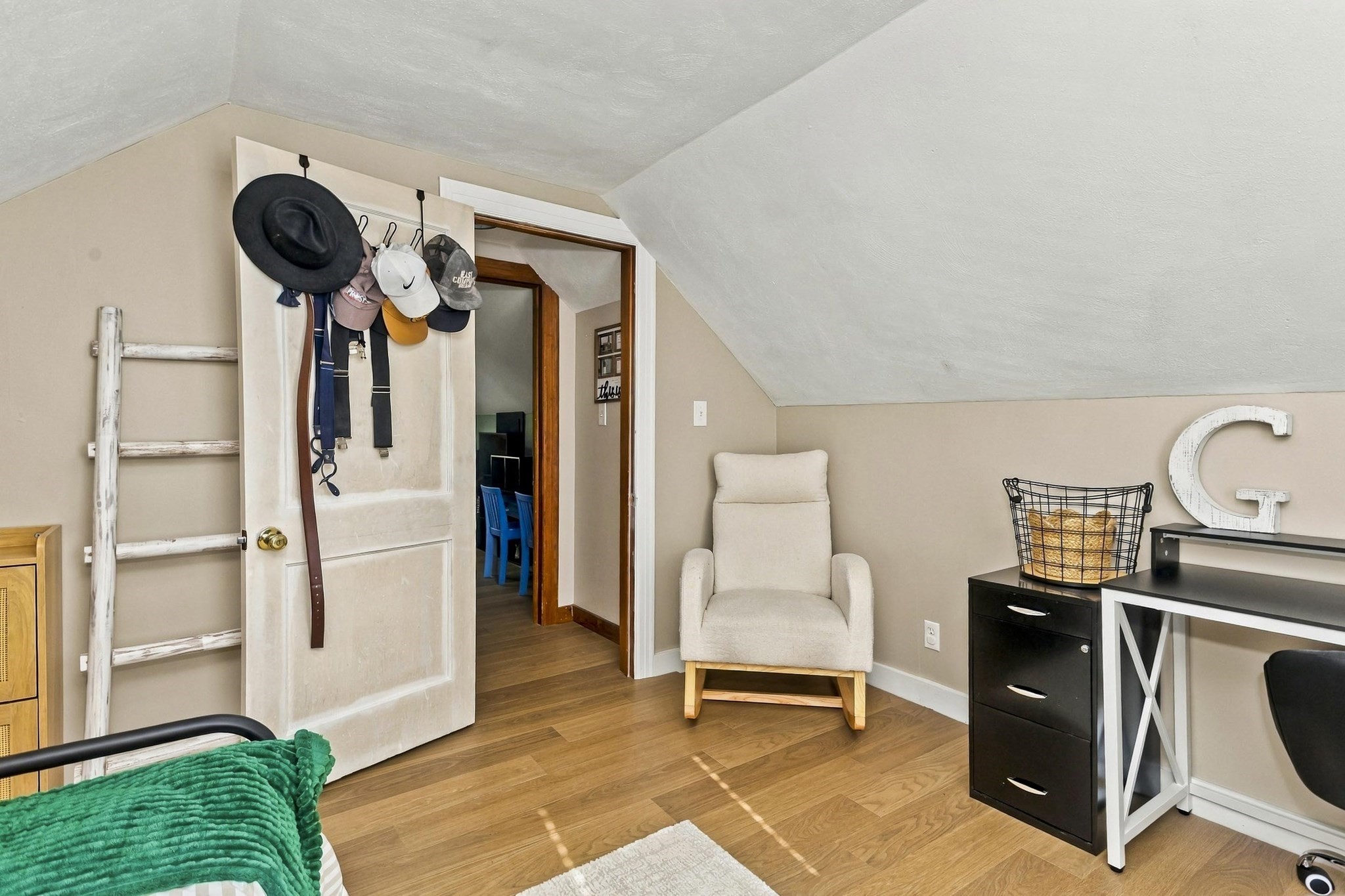 465 E Mountain Rd Property Photo 31