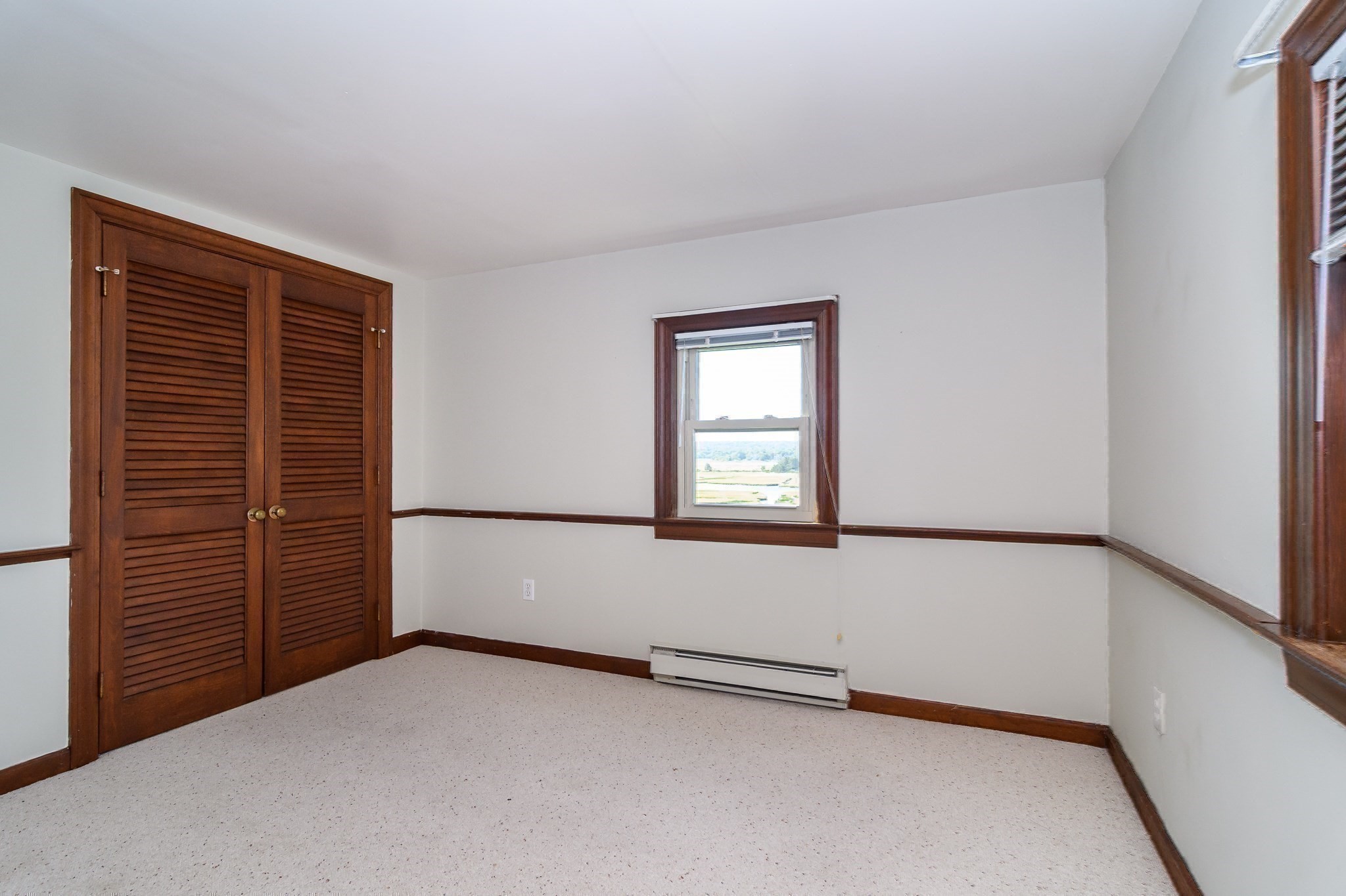 78 Wood Ave Property Photo 18