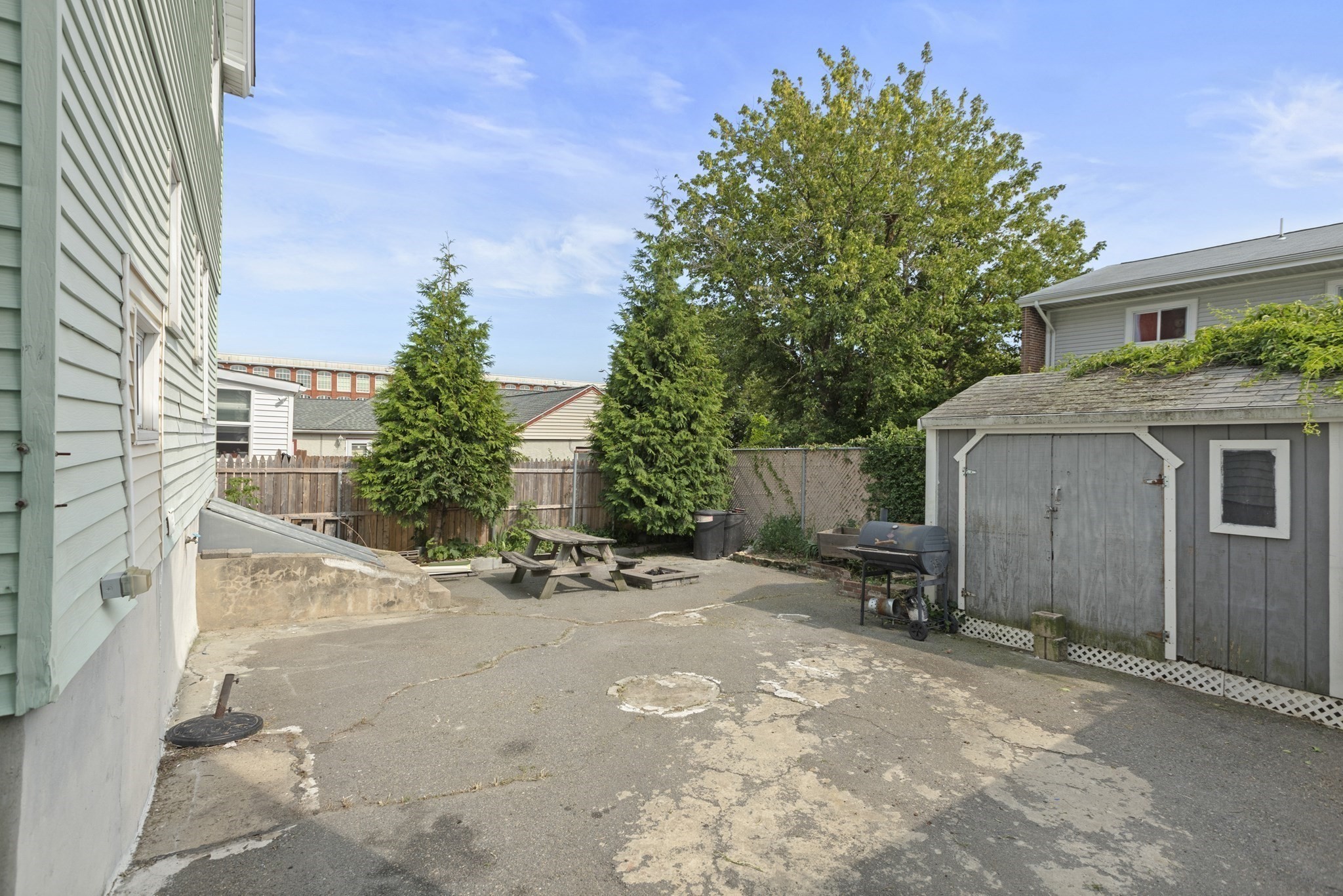 24 Belleville Rd Property Photo 4