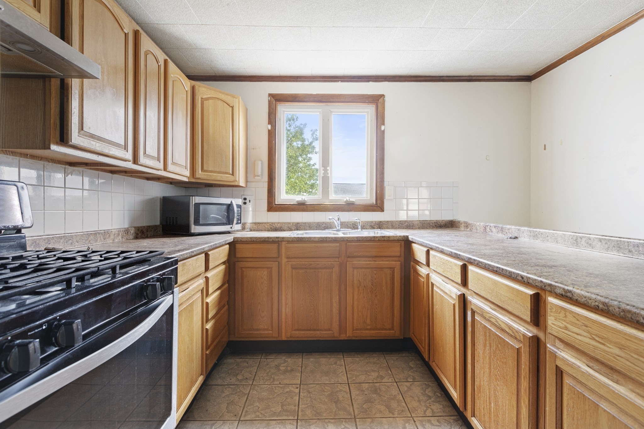 24 Belleville Rd Property Photo 8