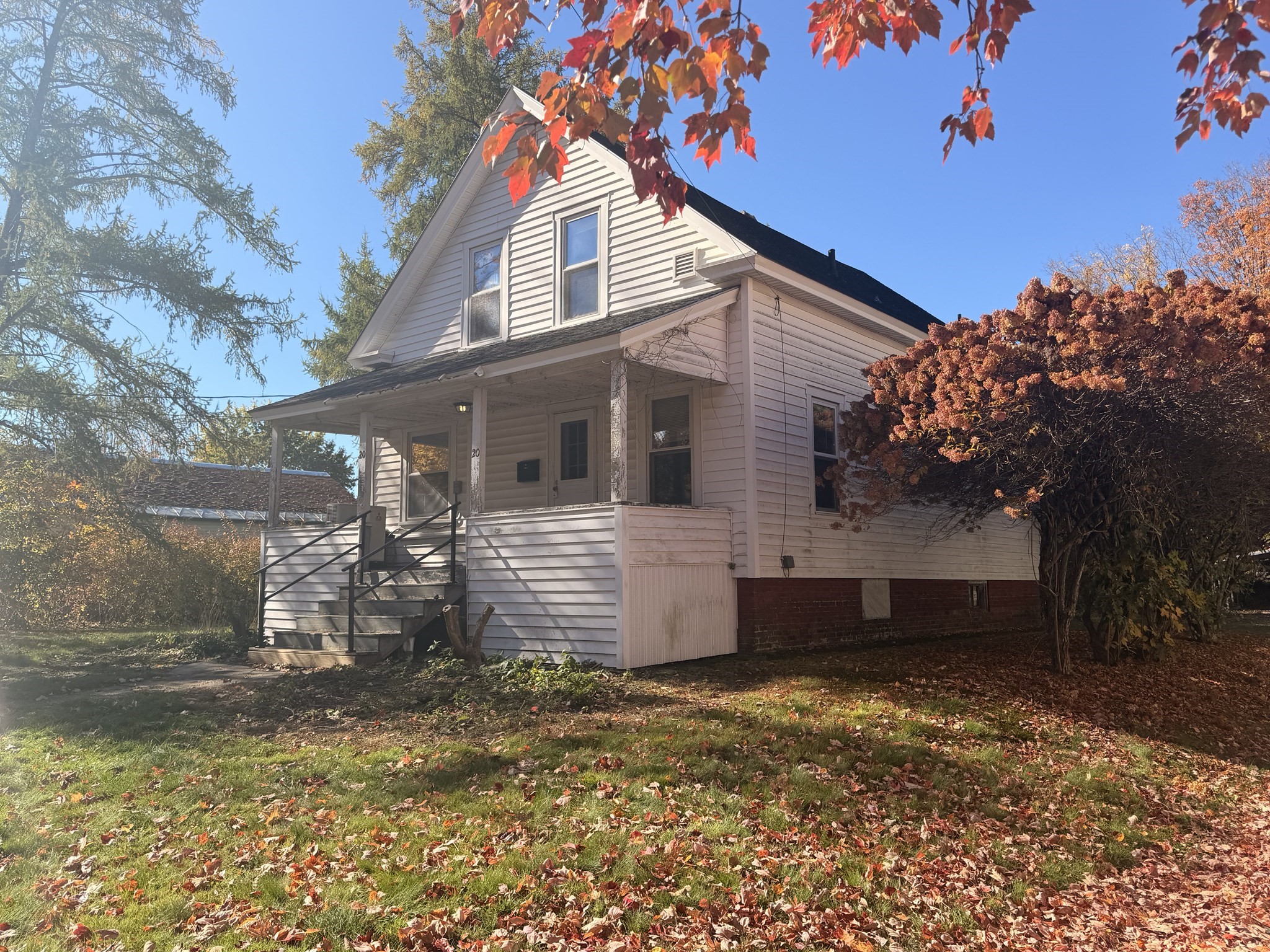 20 Adams St Property Photo 2