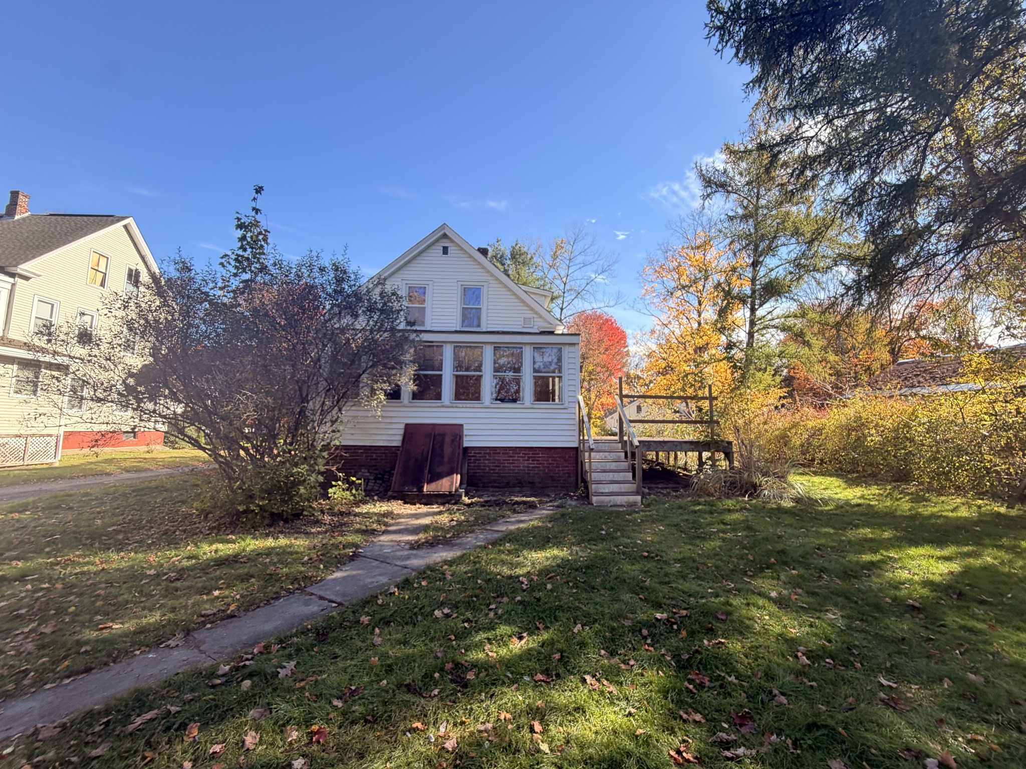 20 Adams St Property Photo 4