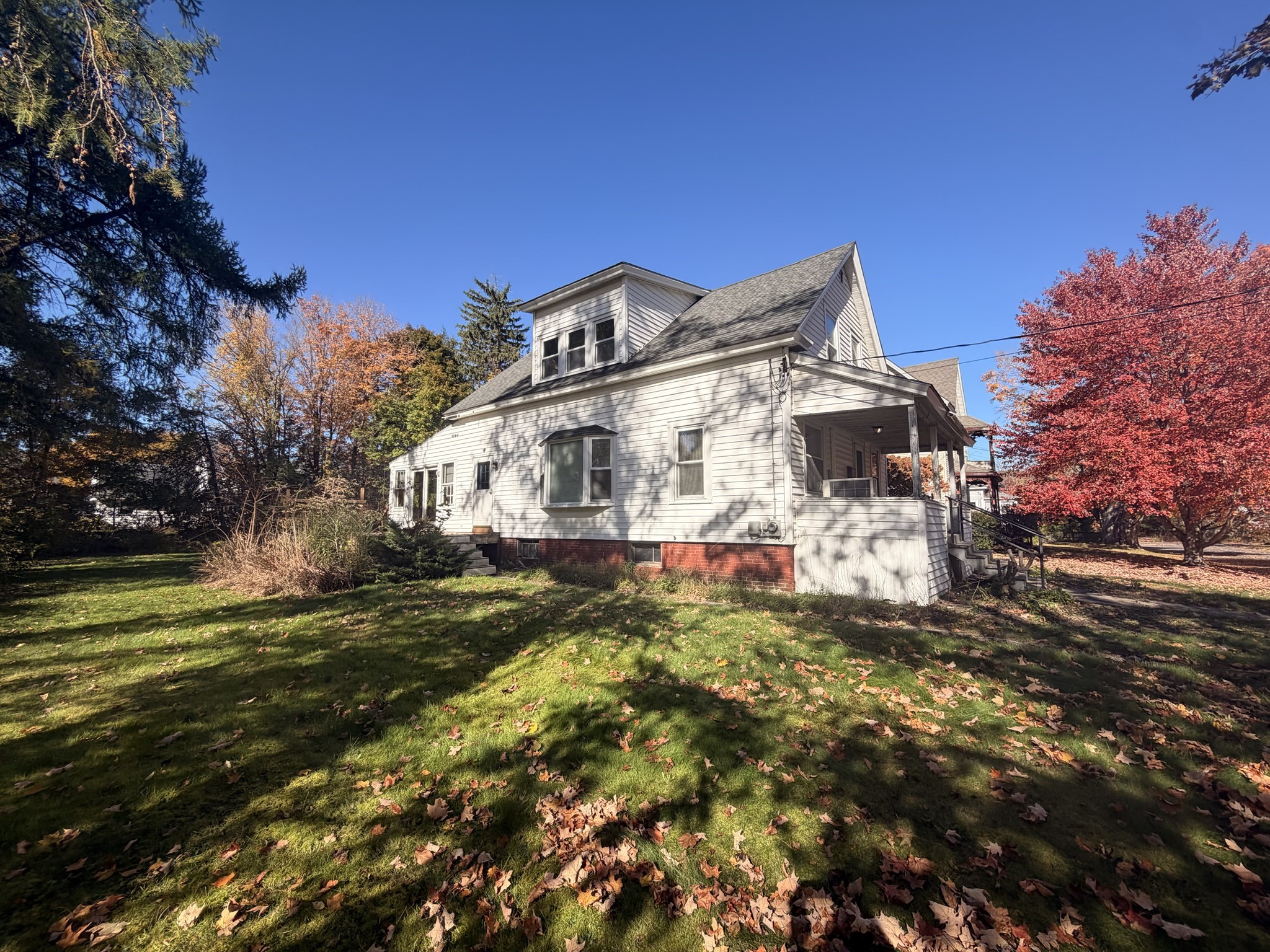20 Adams St Property Photo 5