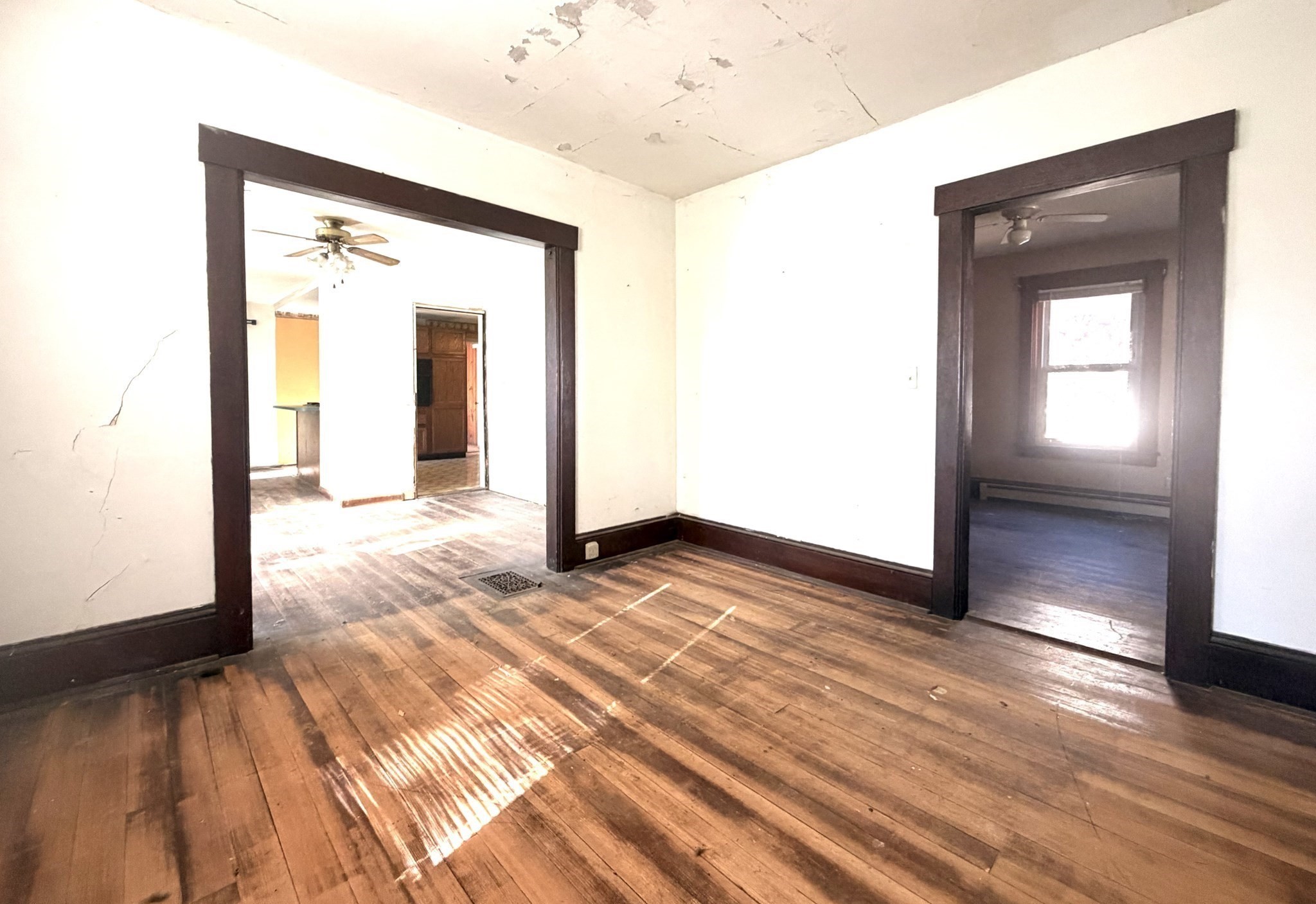 20 Adams St Property Photo 7