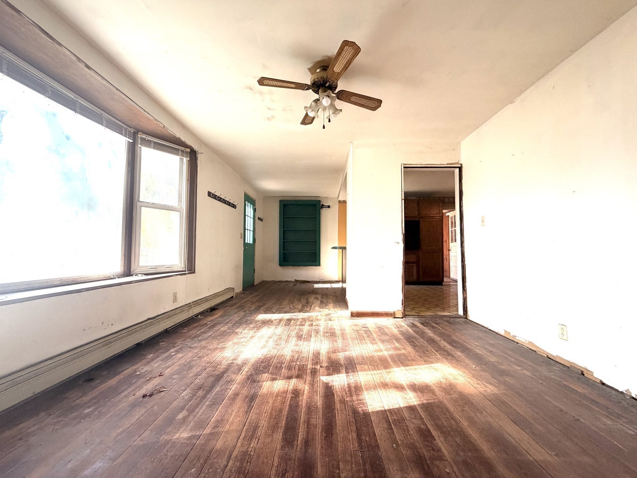 20 Adams St Property Photo 8