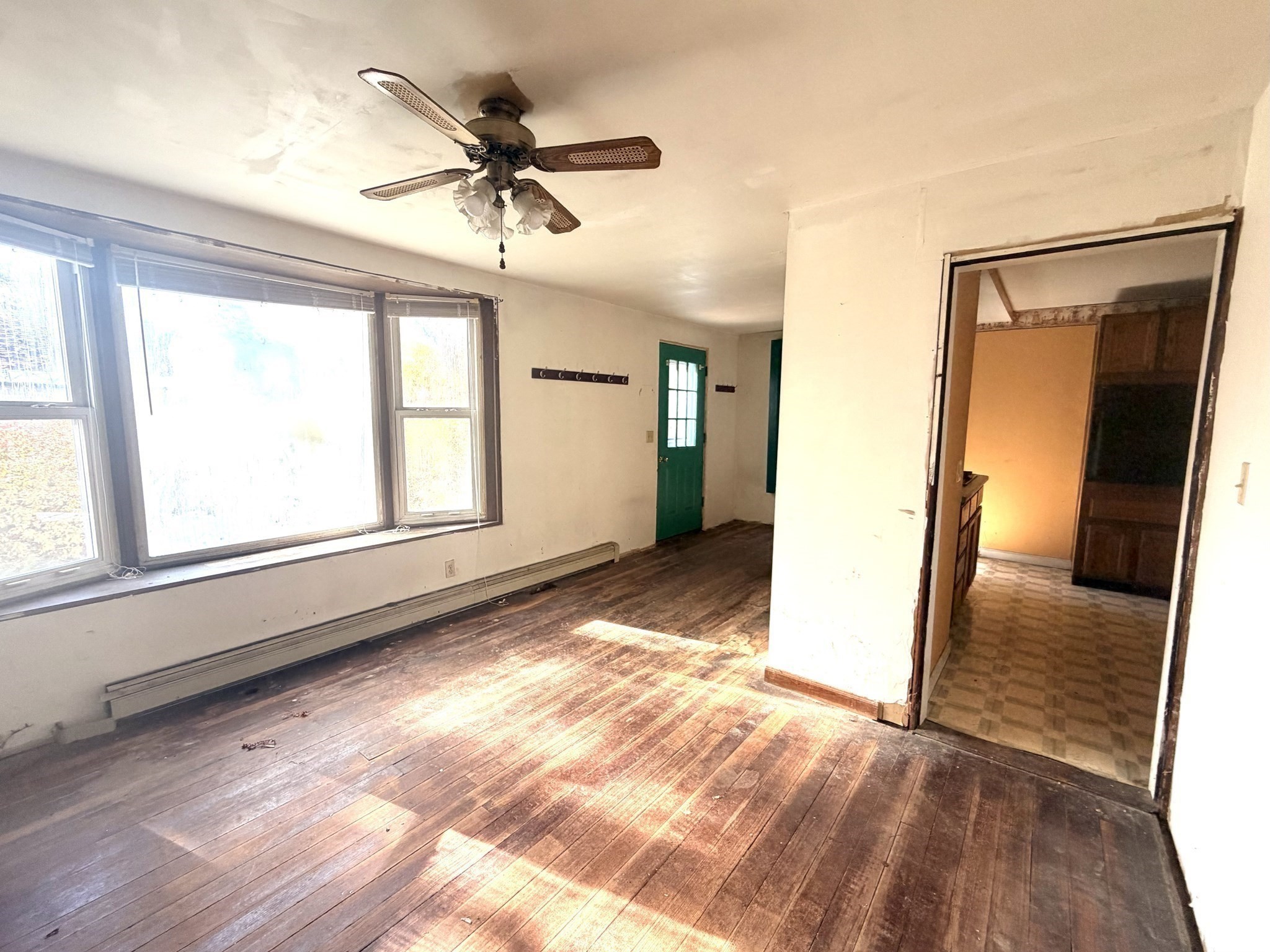 20 Adams St Property Photo 9