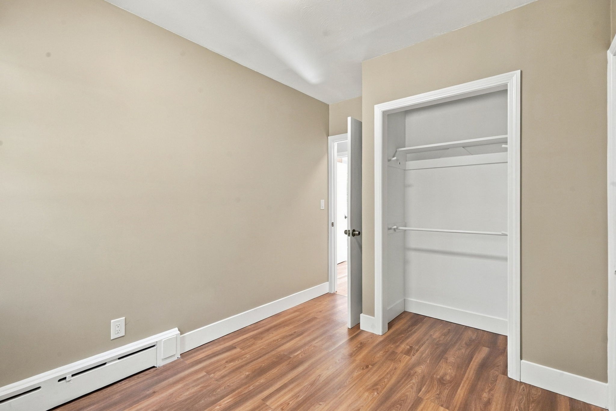 671 James St Property Photo 14