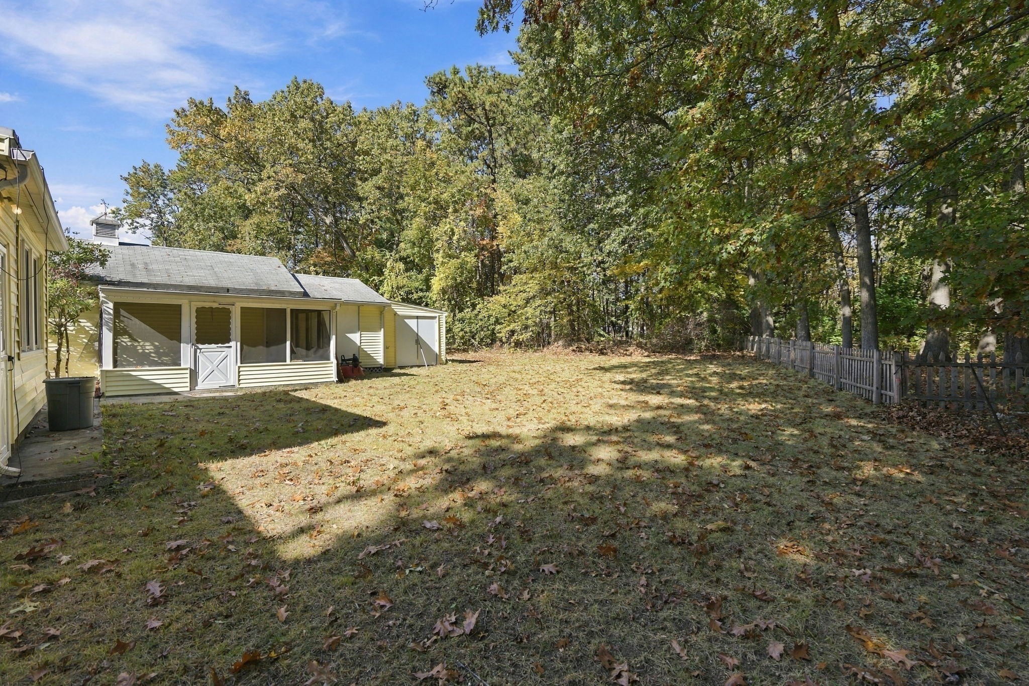 671 James St Property Photo 20