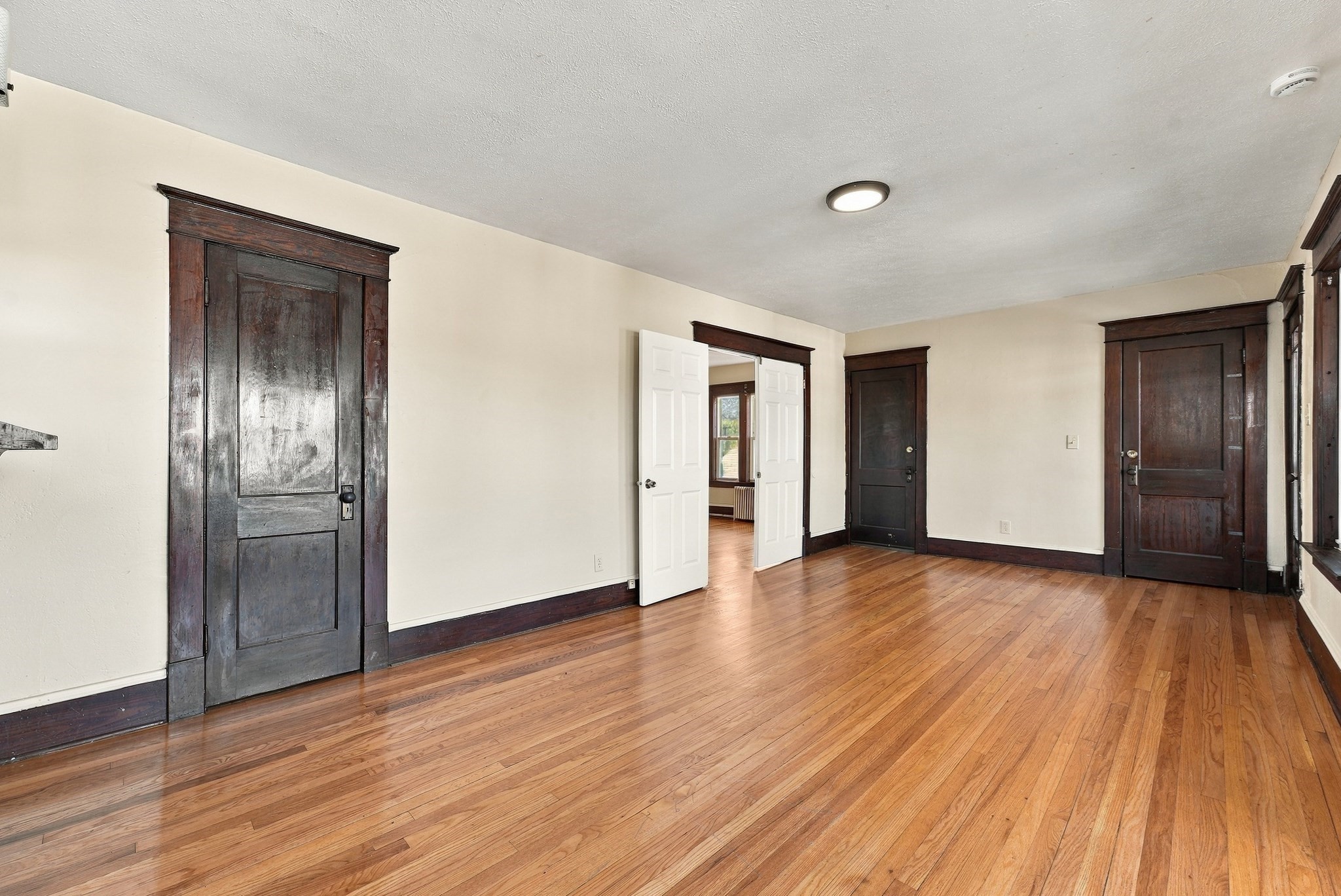 119-121 Meadow St. Property Photo 7