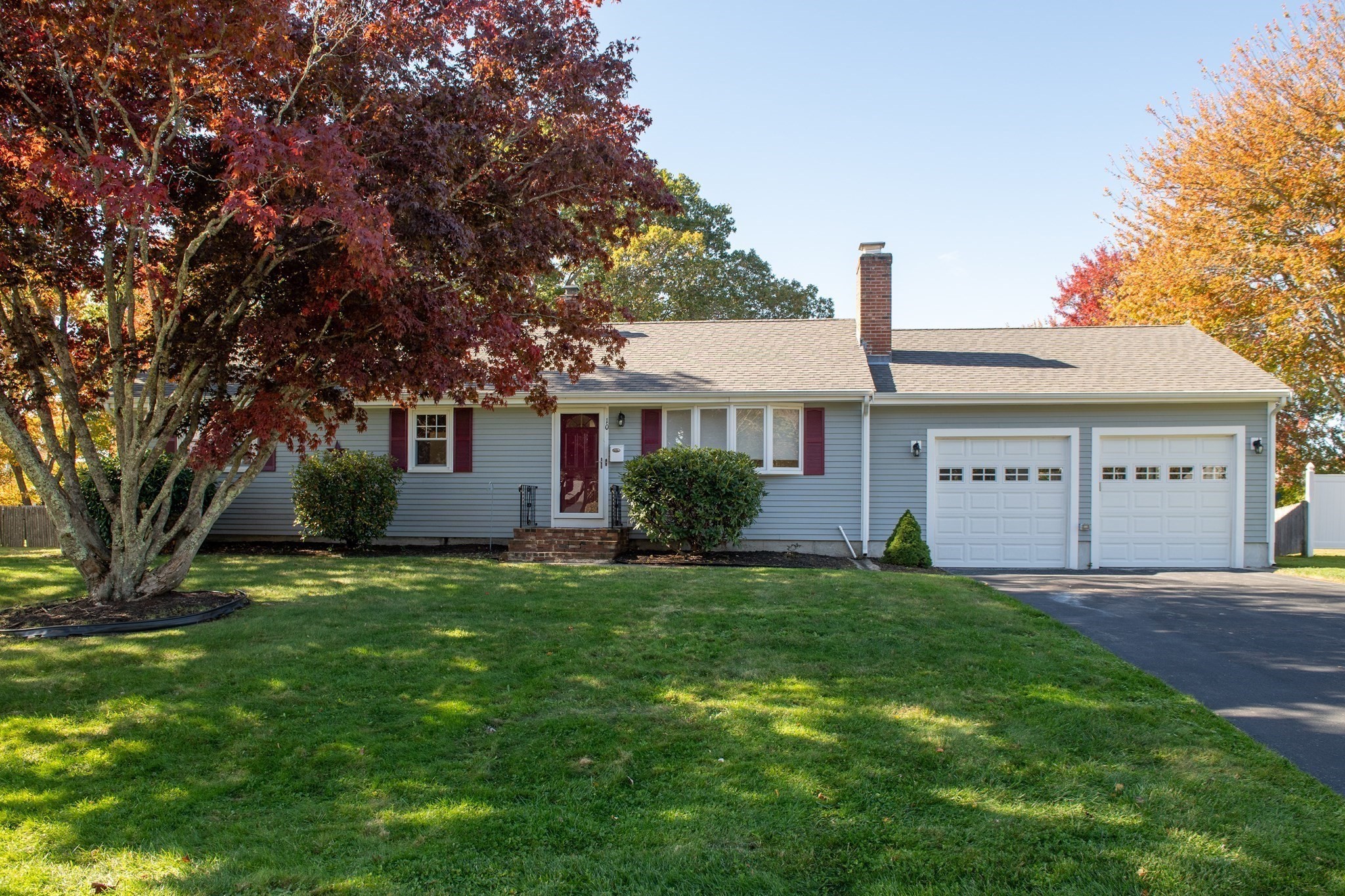 10 Brook Dr Property Photo 3