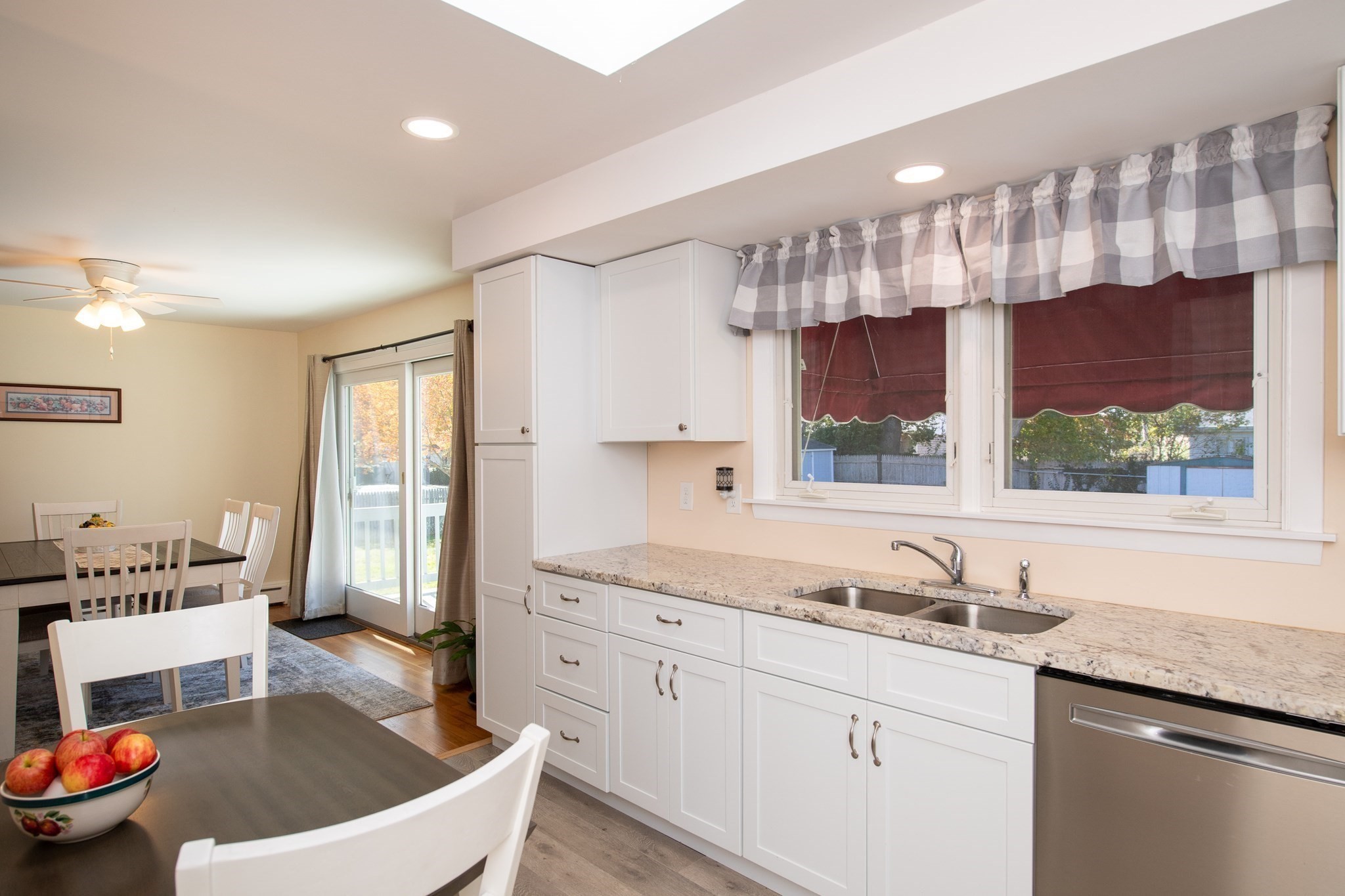 10 Brook Dr Property Photo 15