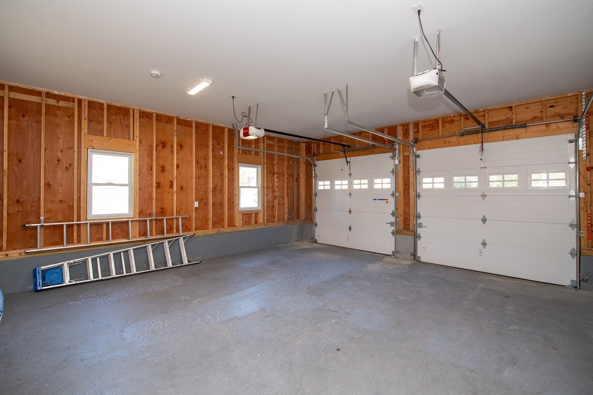 10 Brook Dr Property Photo 30