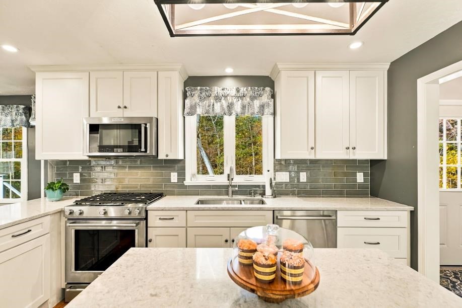 9 Jonathans Way Property Photo 4