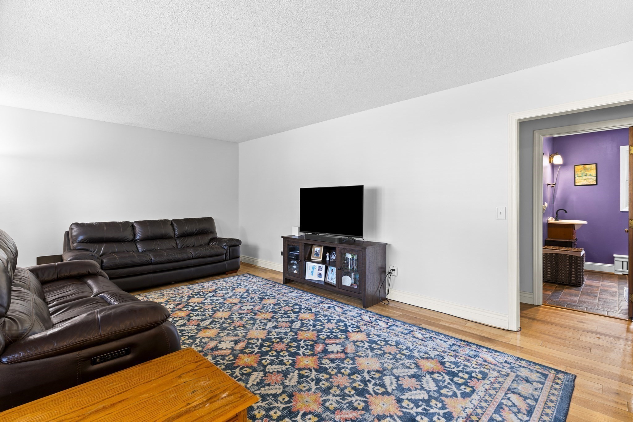 10 Rounseville St Property Photo 14
