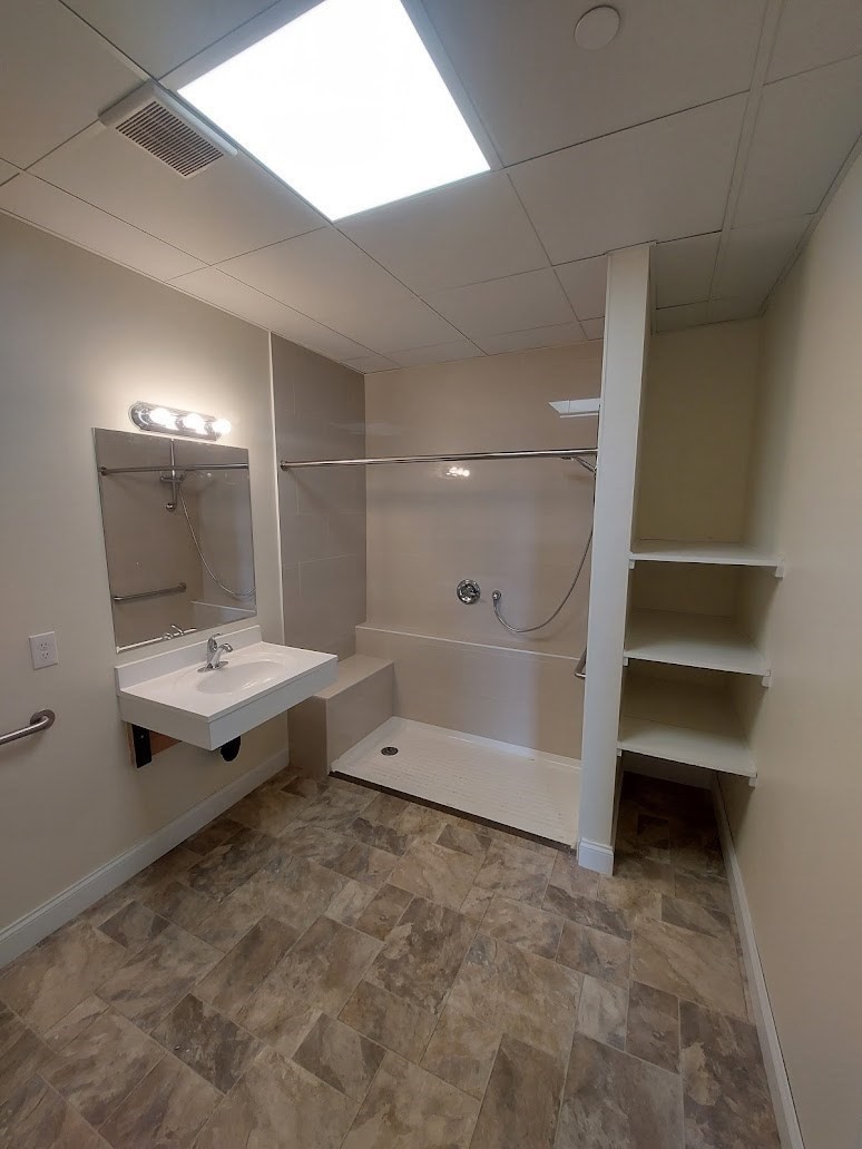 491 Main # B Property Photo 5