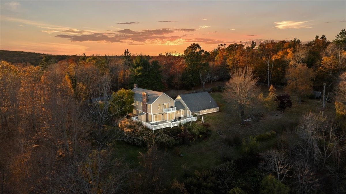 84 Tower Hill Rd Property Photo 1