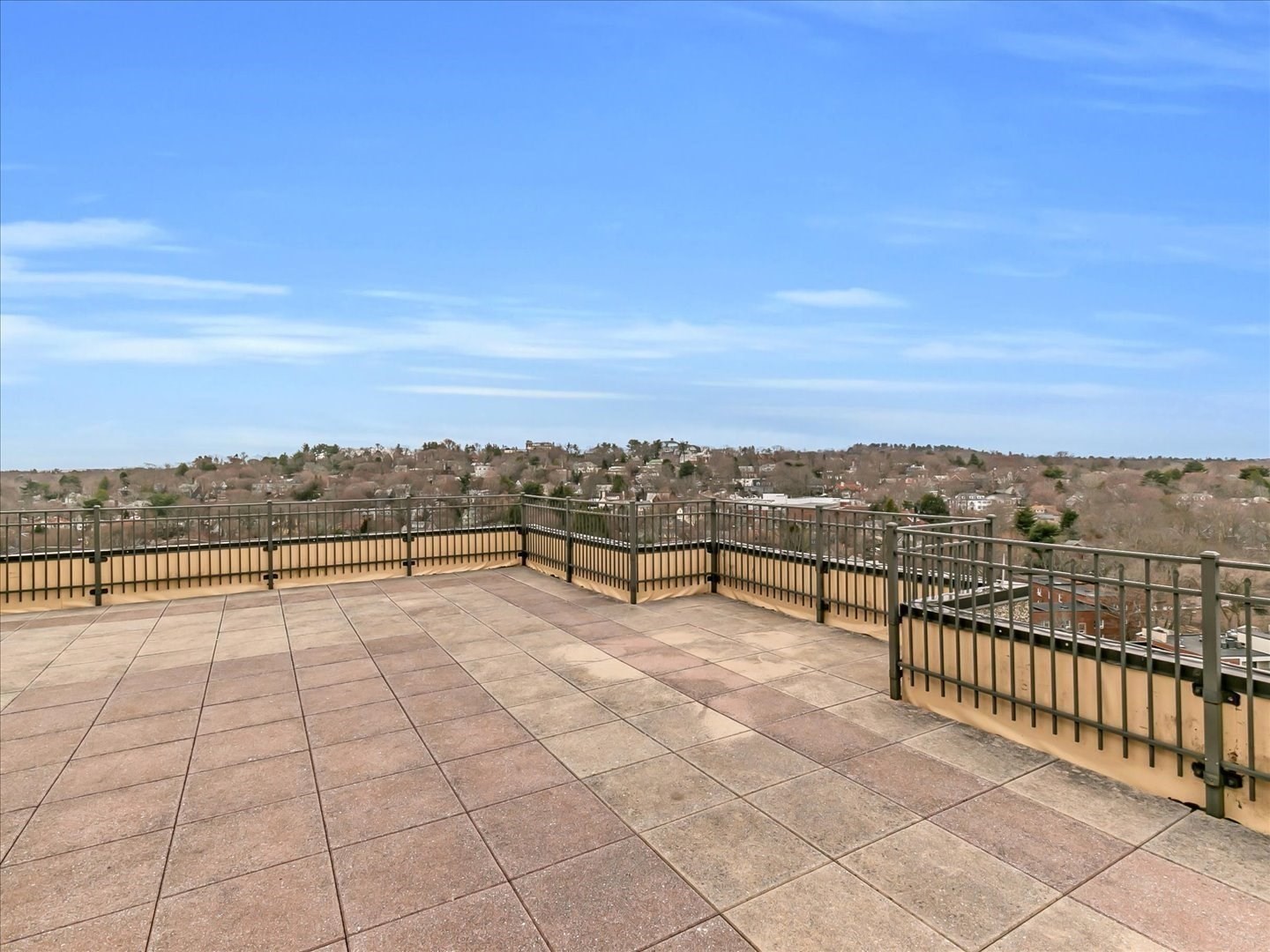 1731 Beacon # 422 Property Photo 12