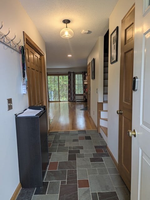 26 Cliff Dr # B Property Photo 1