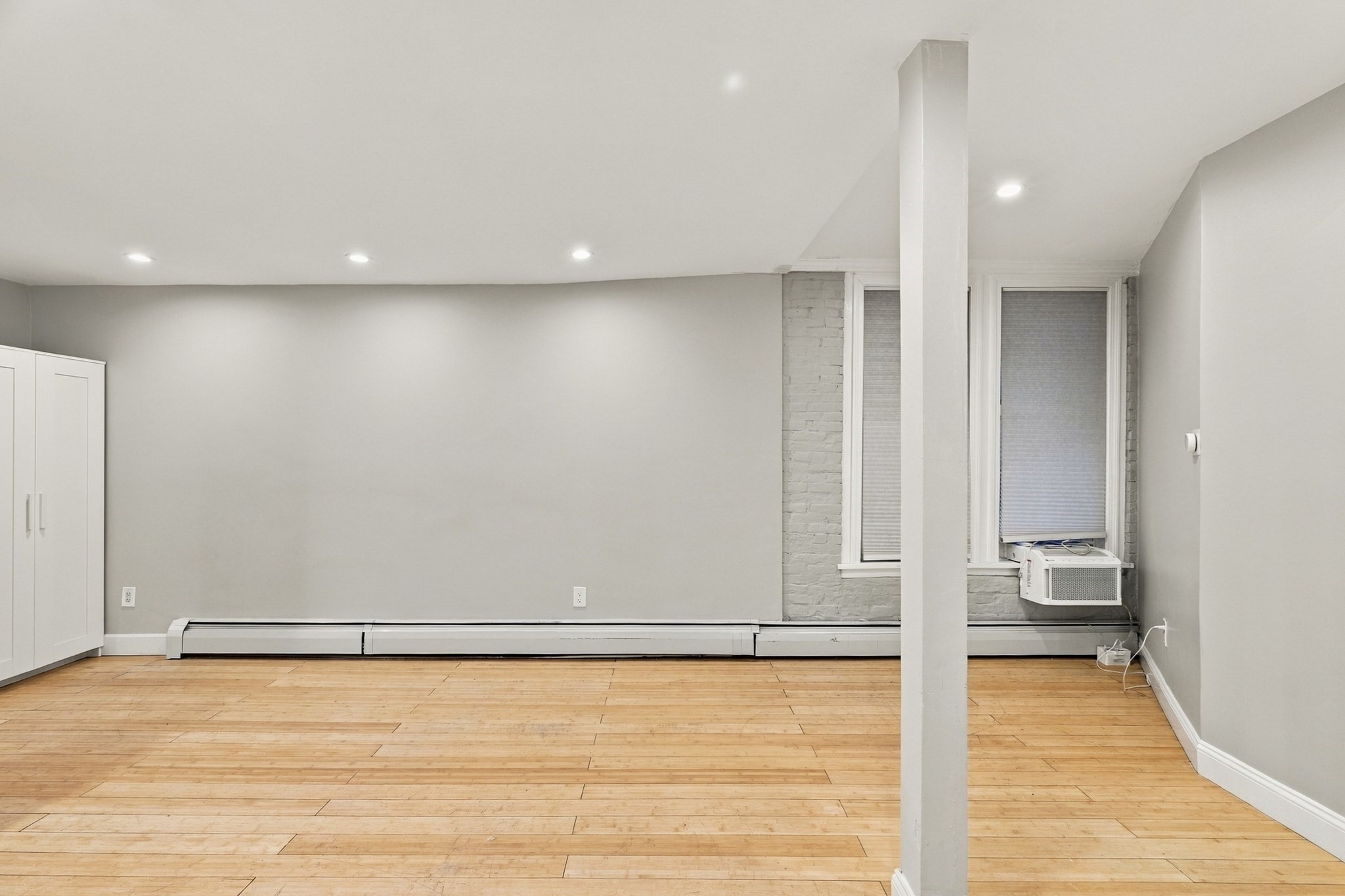 25 Saint Stephen St # 2 Property Photo 5