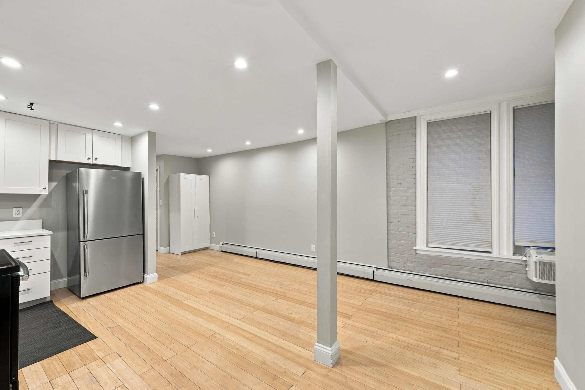 25 Saint Stephen St # 2 Property Photo 9