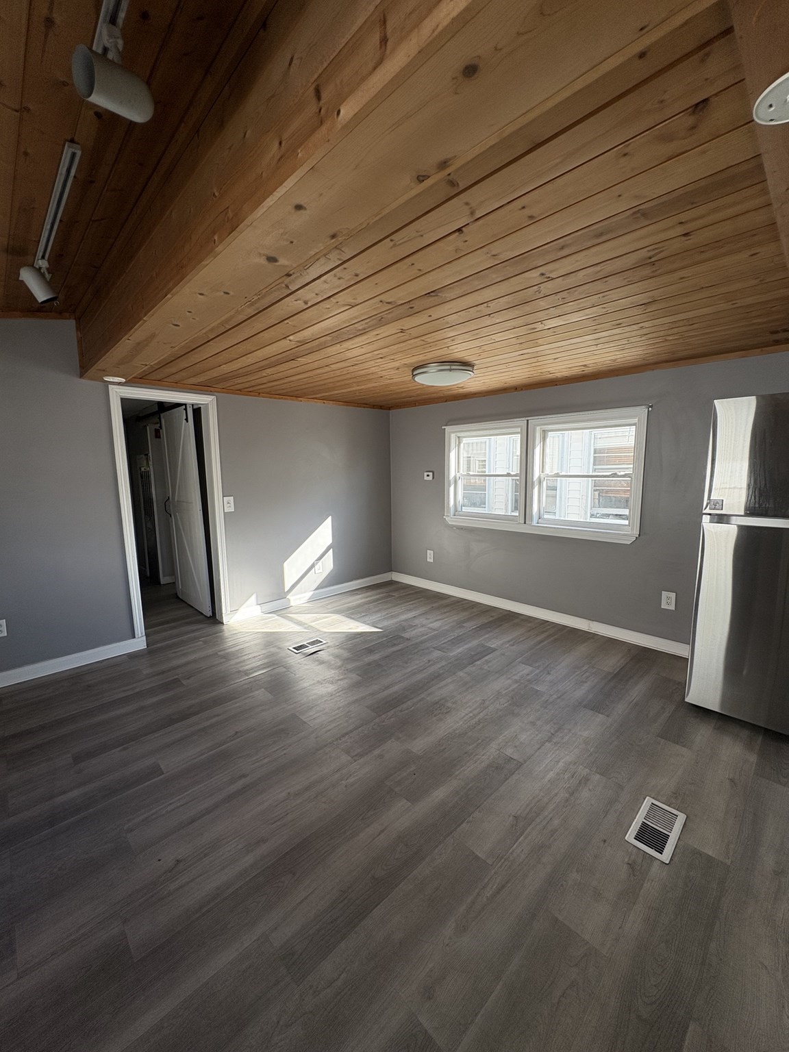 14 Mustang Ave Property Photo 5