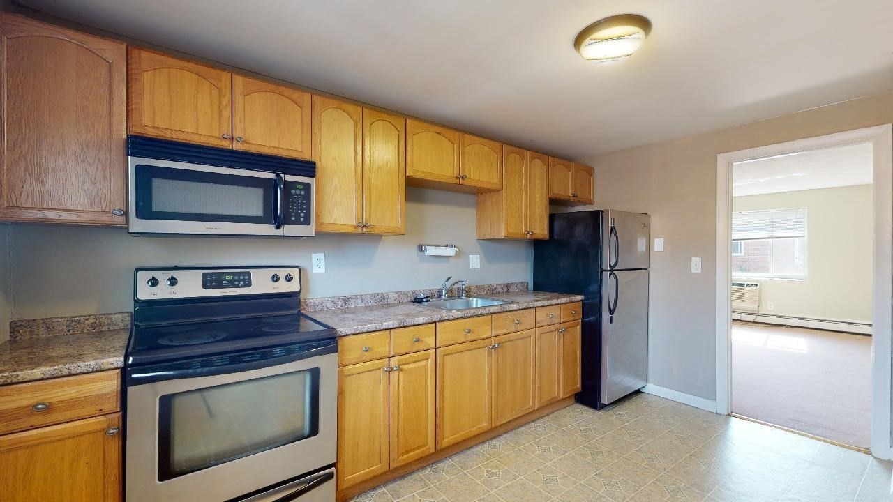 40 Bryon Rd # 6 Property Photo 1