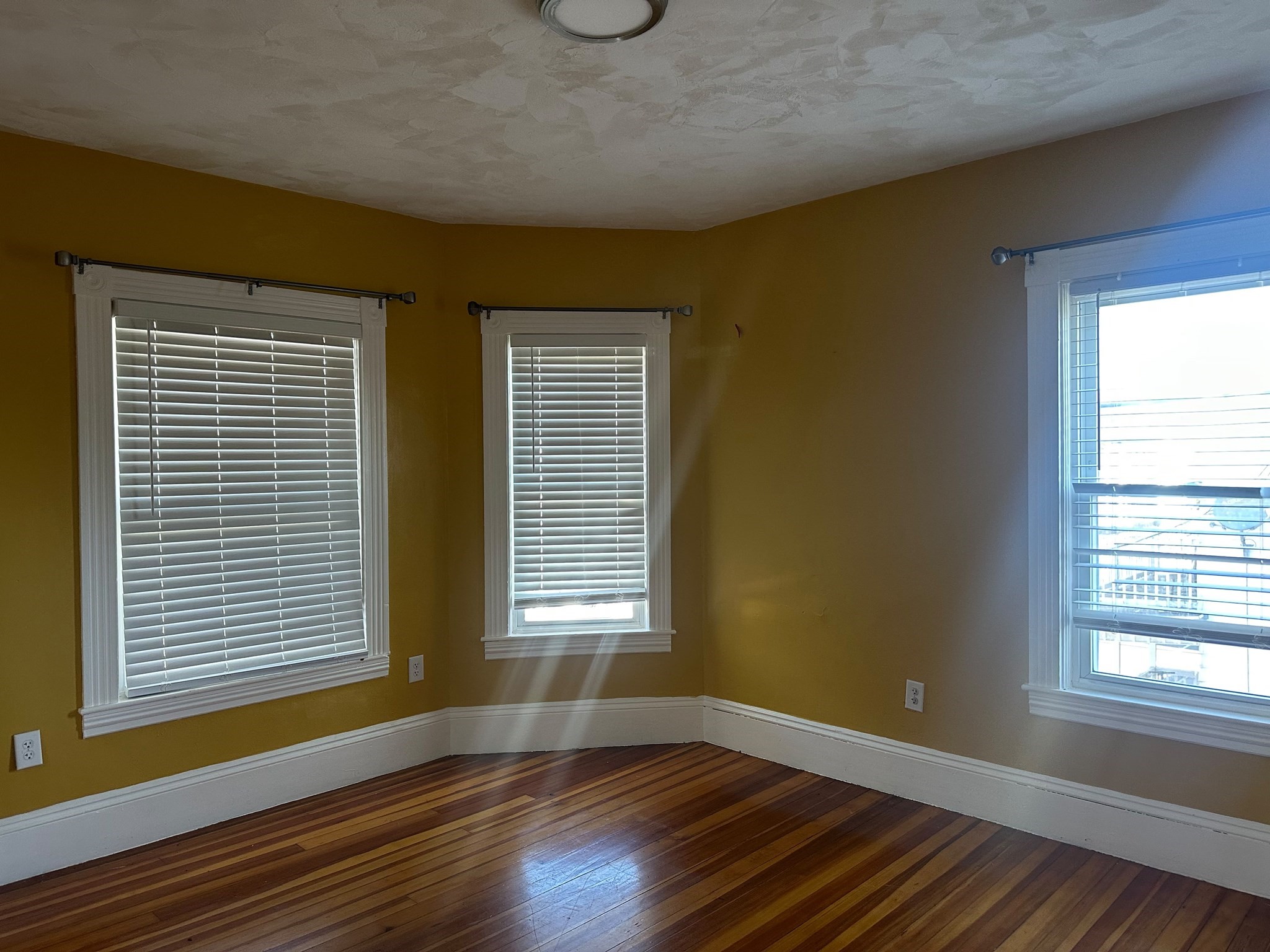 198 Forest Ave # 2 Property Photo 11