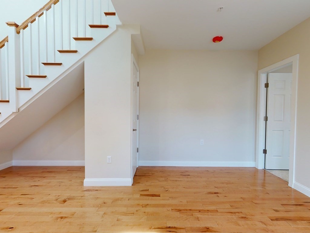 104 Litchfield Street # 2 Property Photo 2