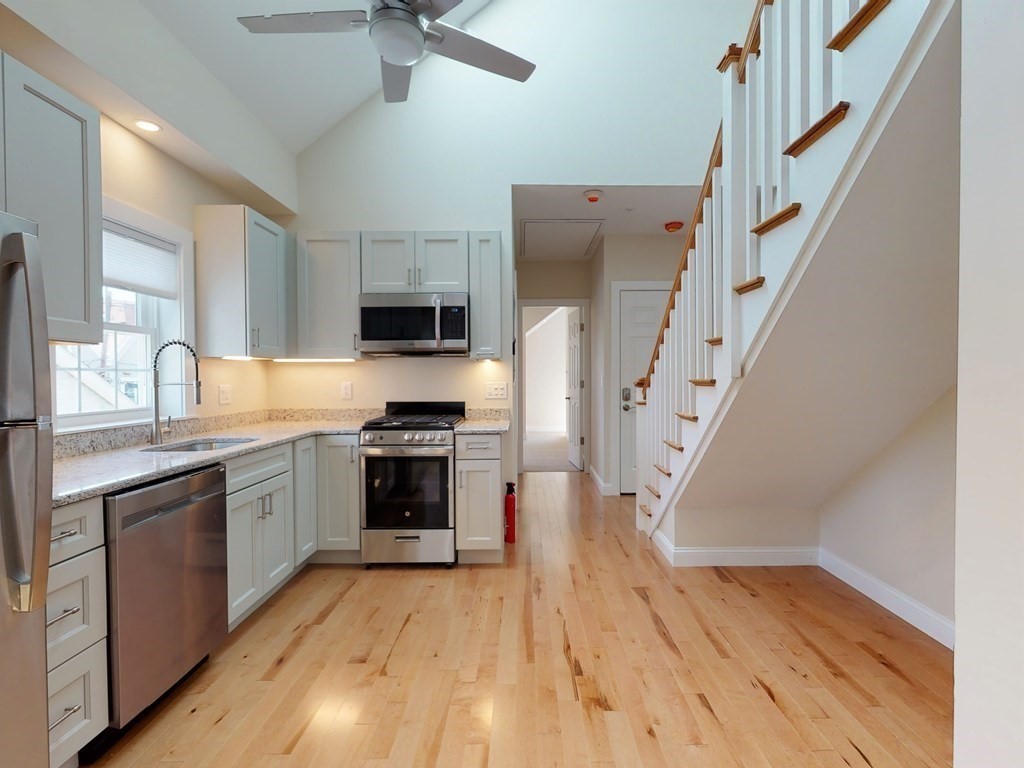 104 Litchfield Street # 2 Property Photo 4
