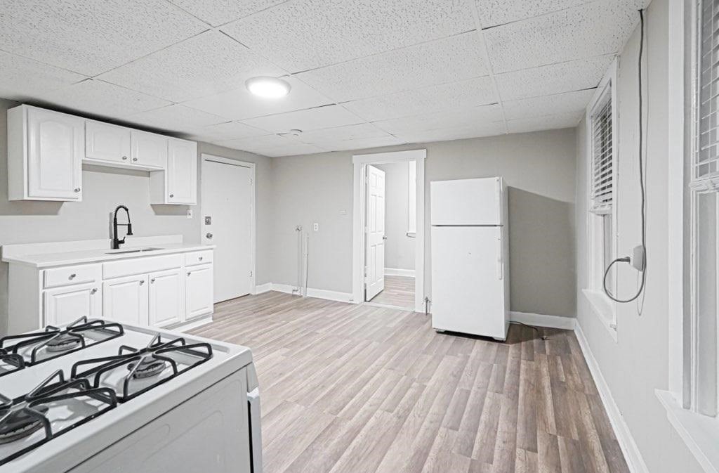 168 Lunenburg St # 1r Property Photo 2