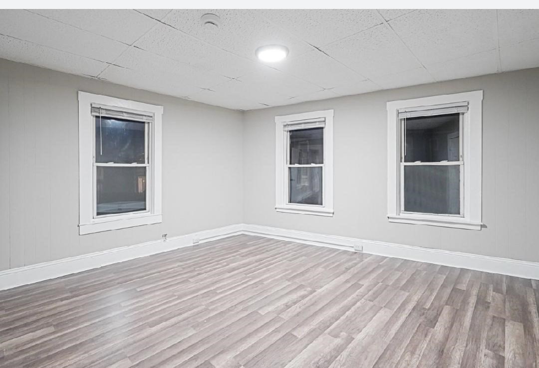 168 Lunenburg St # 1r Property Photo 6
