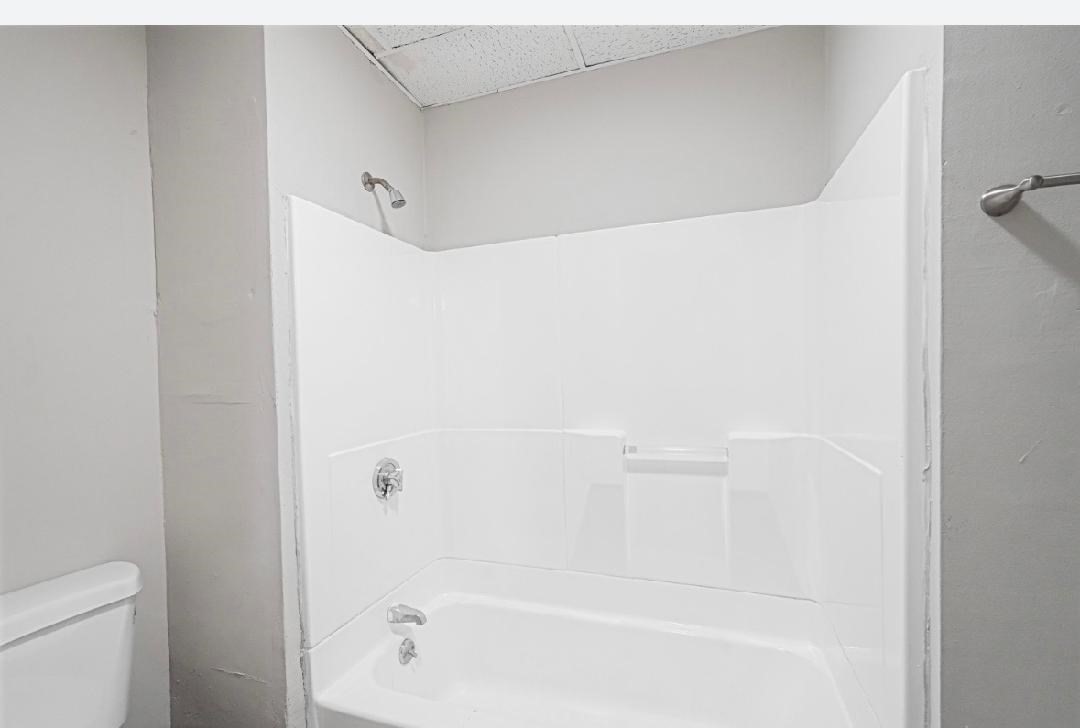 168 Lunenburg St # 1r Property Photo 8