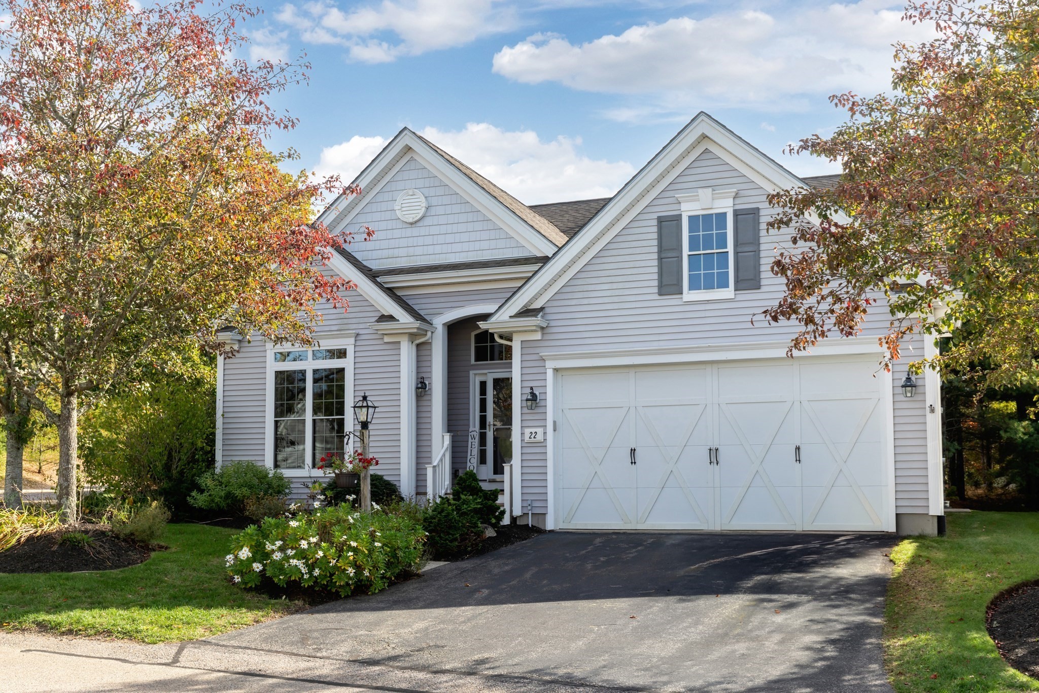 22 Picket Fence Property Photo 1