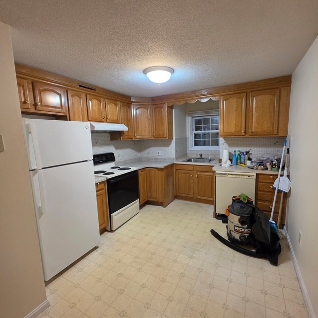 5 Pilgrim Circle # F Property Photo 2