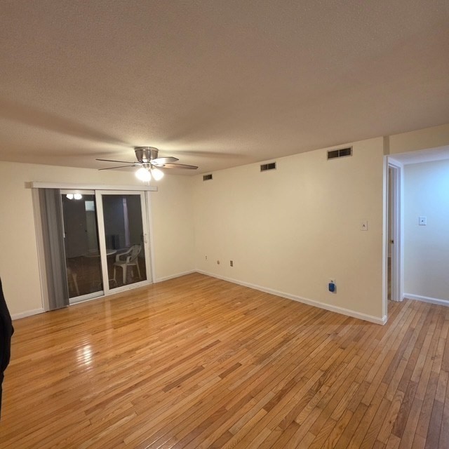5 Pilgrim Circle # F Property Photo 6