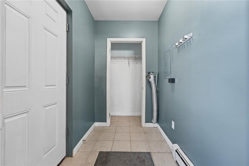 482 Vale Street # 3 Property Photo 9