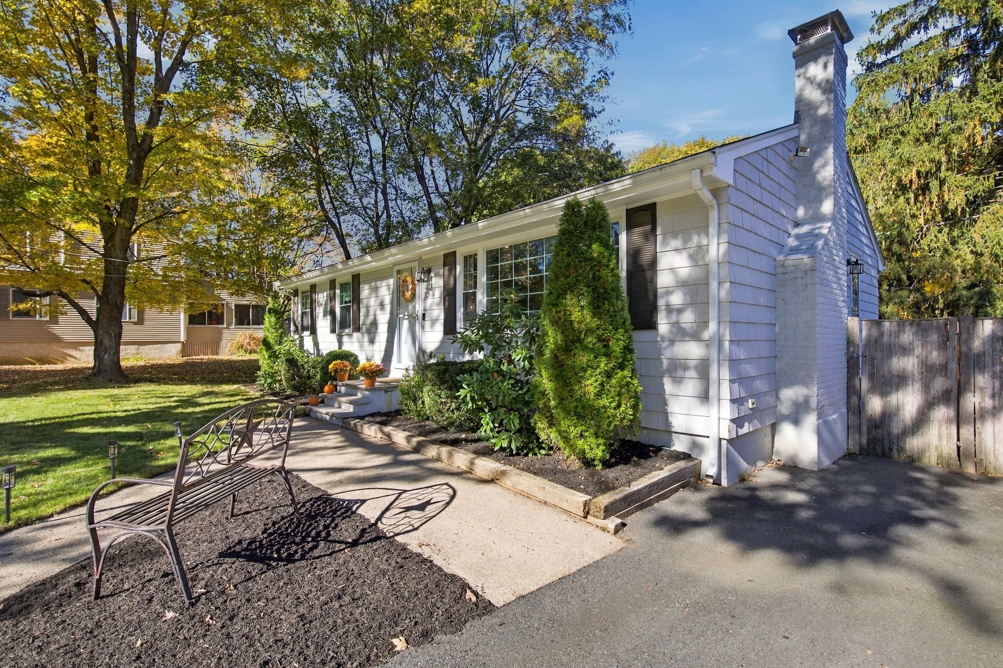 22 Morse St Property Photo 2