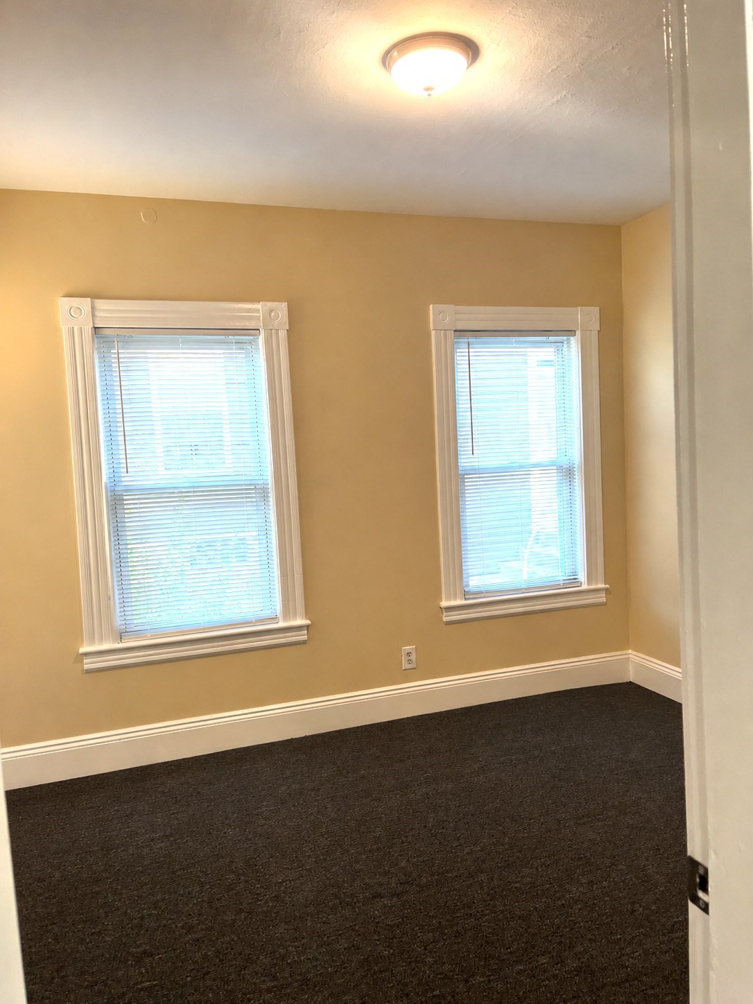 781 Broadway St Property Photo 5