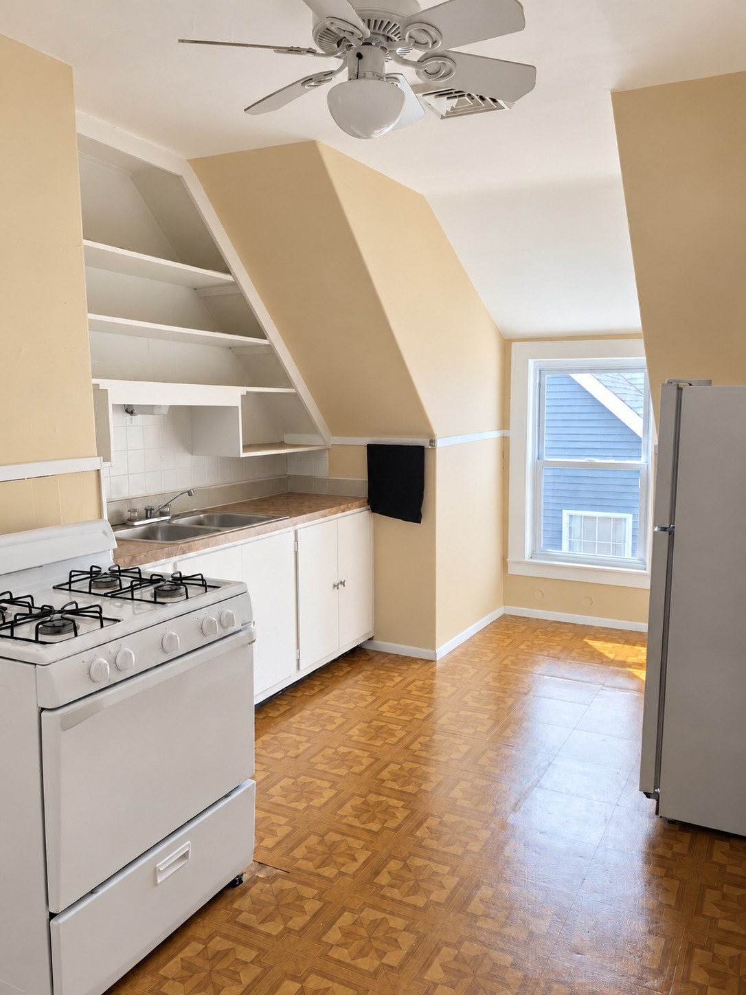 781 Broadway St Property Photo 19