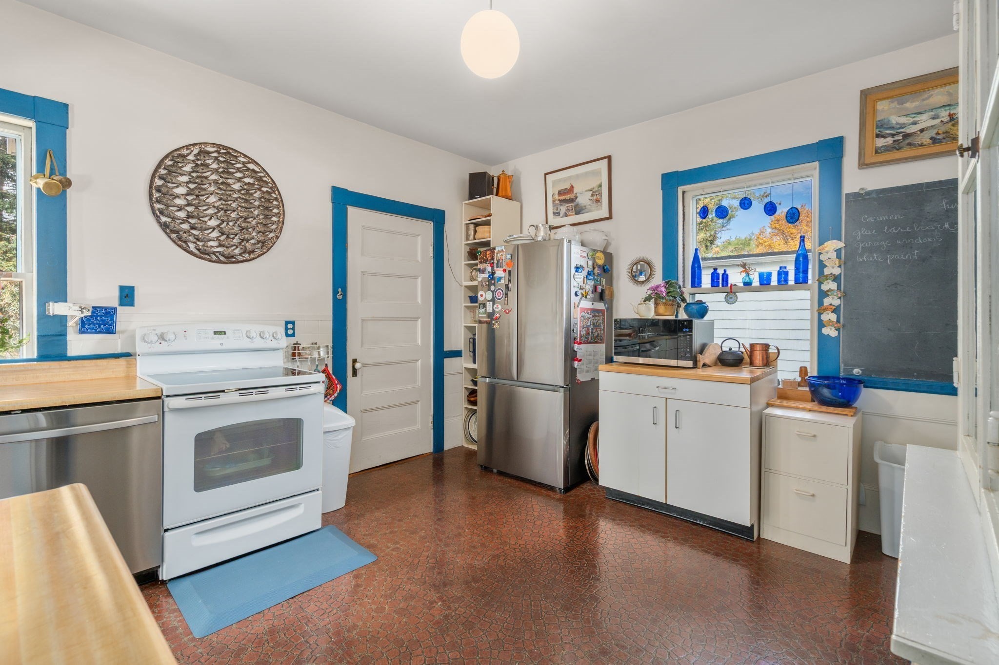 9 Goden Street Property Photo 11